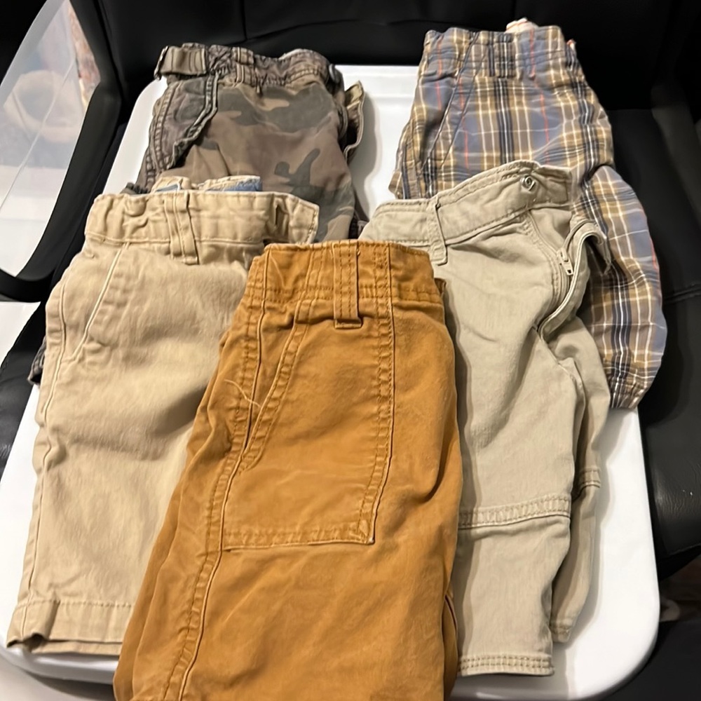 Lot of 5 boys shorts SZ 6